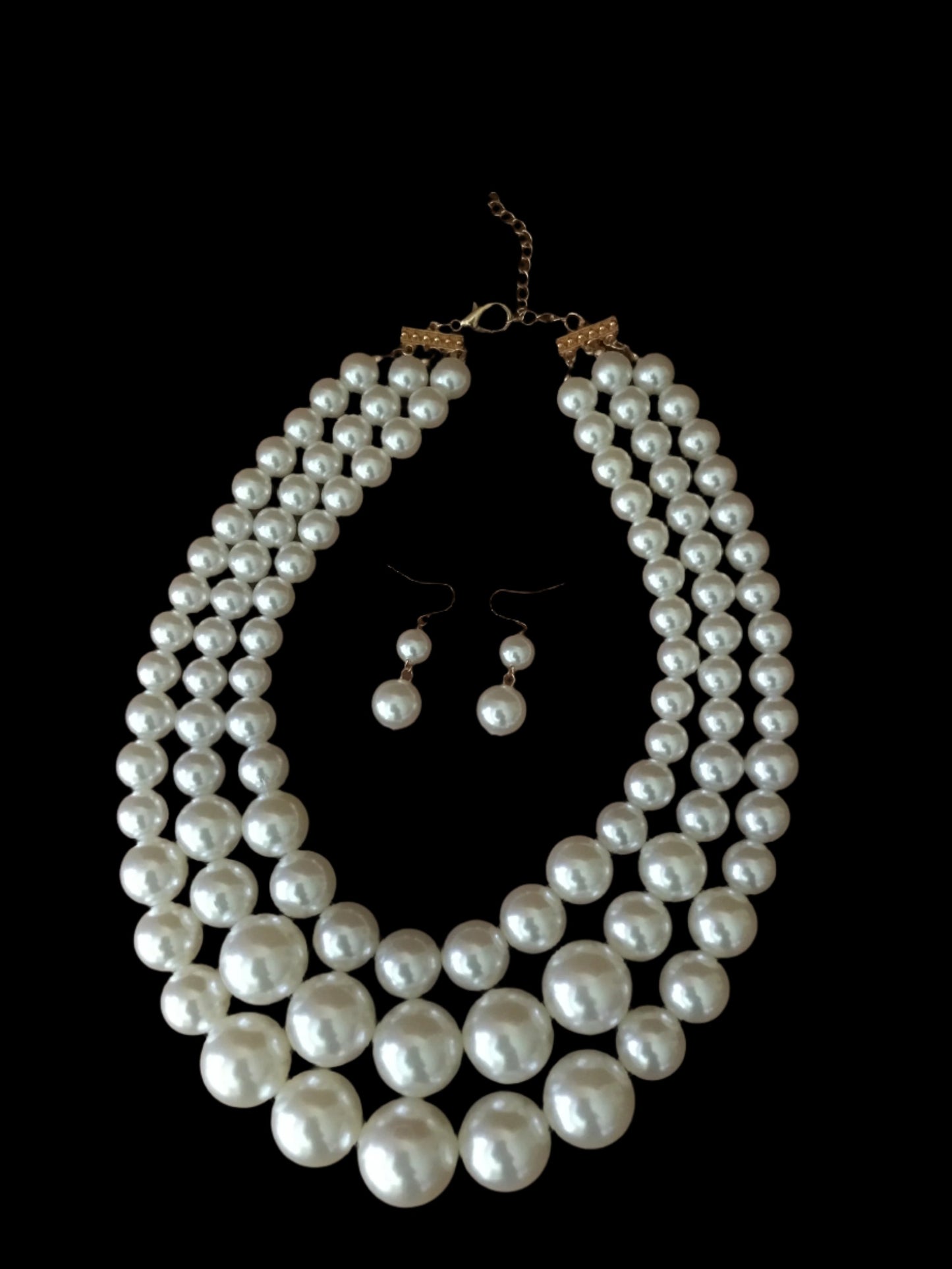 Off-White Pearl Necklace Set